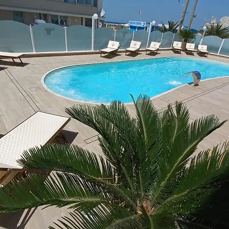 Caesar Paladium Hotell 3*