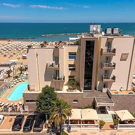 מלון Caesar Paladium 3*